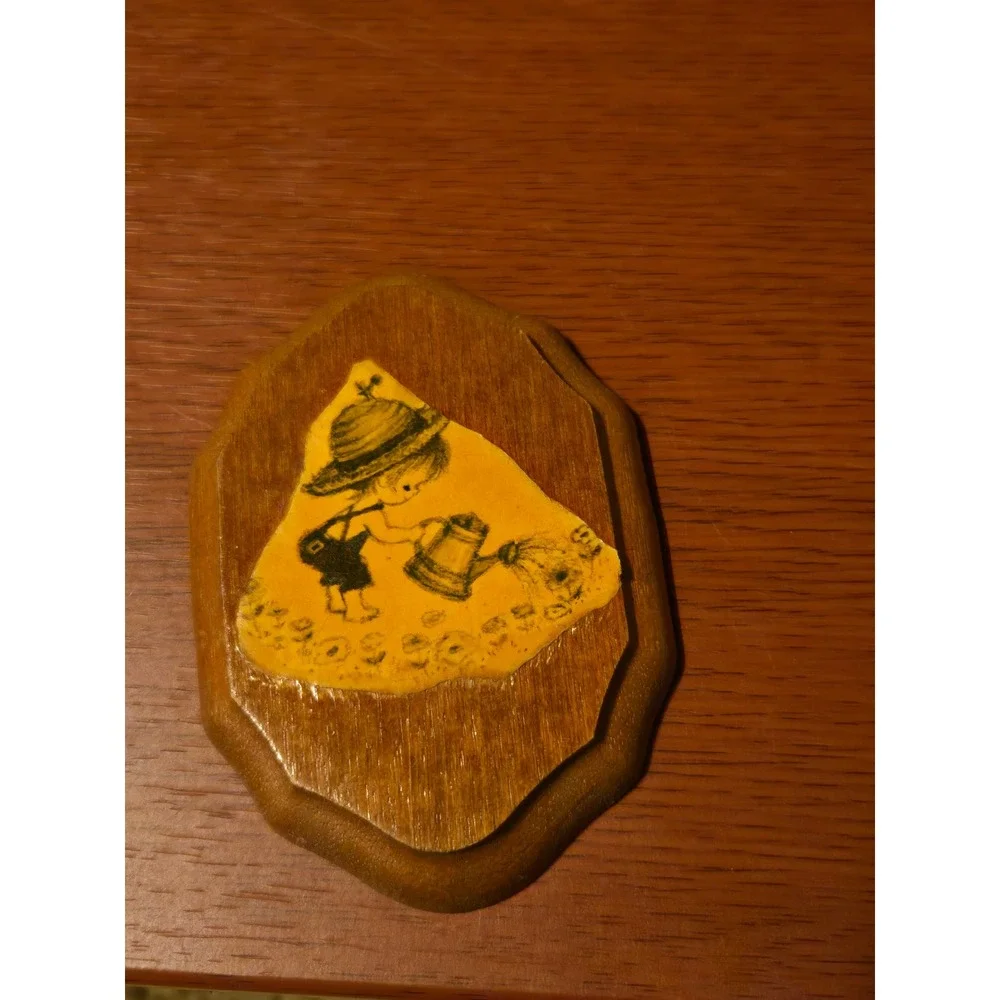 Vintage Wood‎ Wall Plaque Child Watering Flowers Garden Art Cottagecore Decor